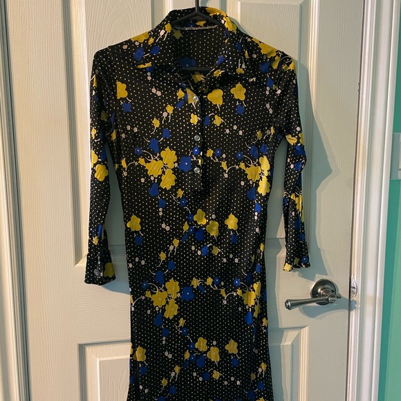 Vintage collar shirt dress. - Picture 1 of 2